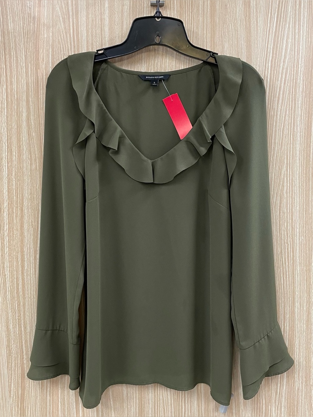 Banana republic green top size small